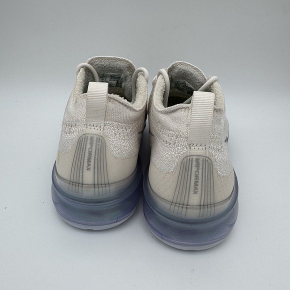 Nike Women’s Light Beige Knit Sneakers with Gray Swoosh - Picture 5 of 9